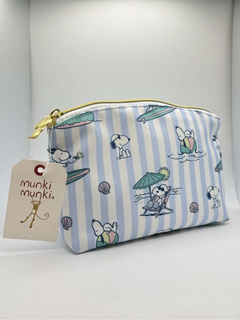 PEANUTS x Celavi Snoopy's Beach Day Beauty Gift Set NWT